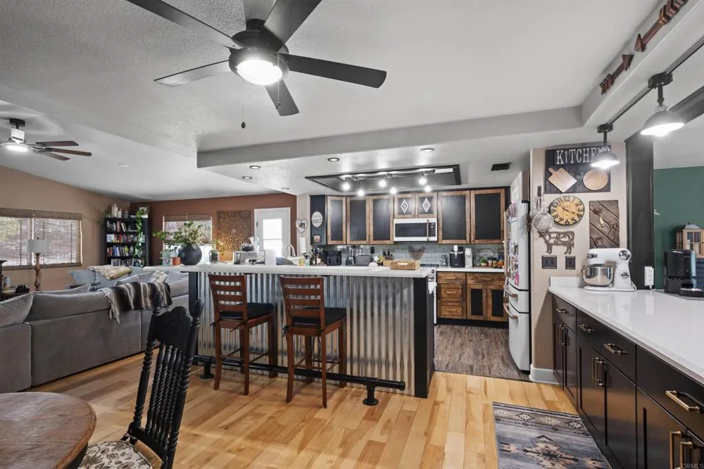 16734 Georgios Way Ramona, CA 92065