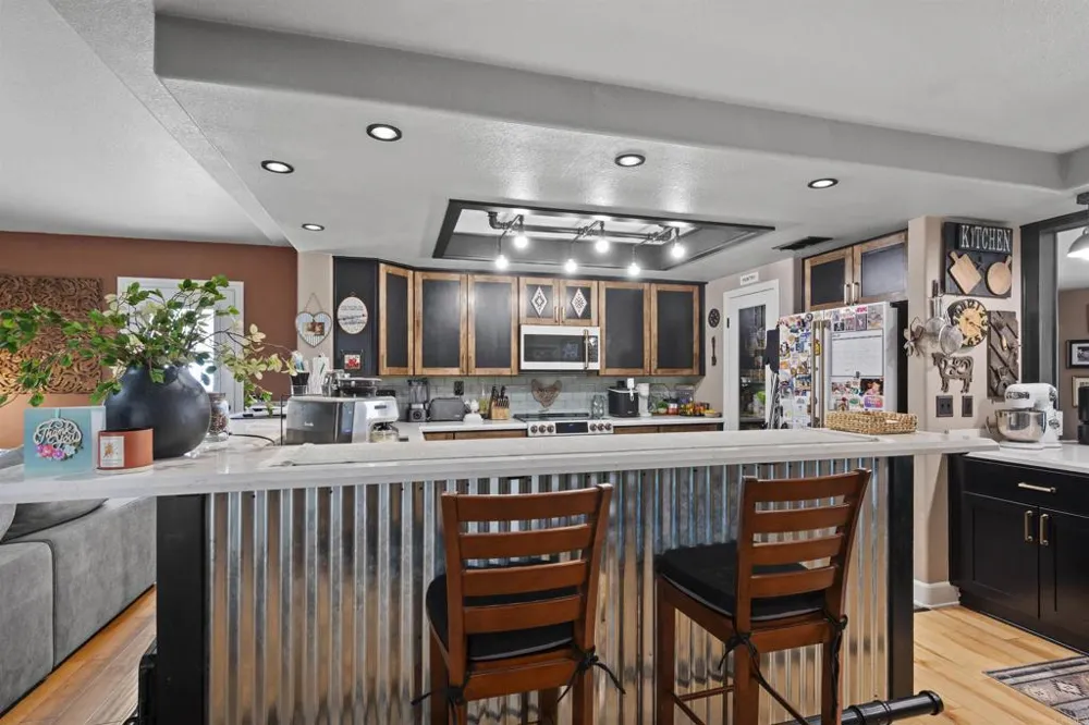 16734 Georgios Way Ramona, CA 92065