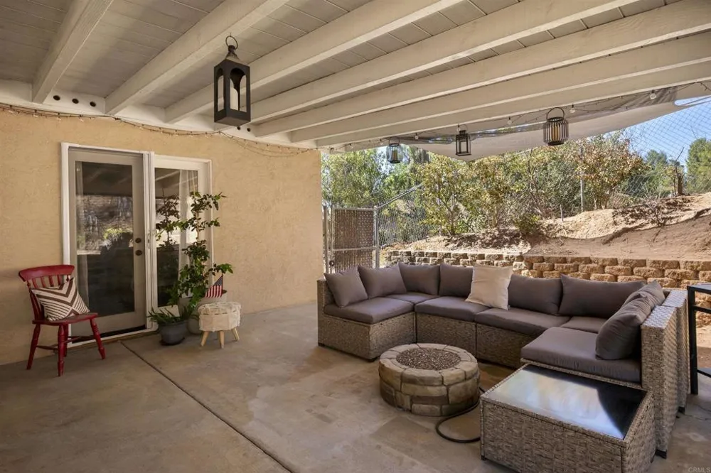 16734 Georgios Way Ramona, CA 92065