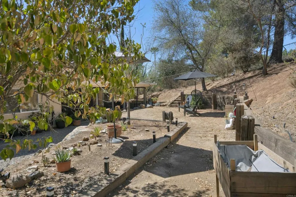 16734 Georgios Way Ramona, CA 92065