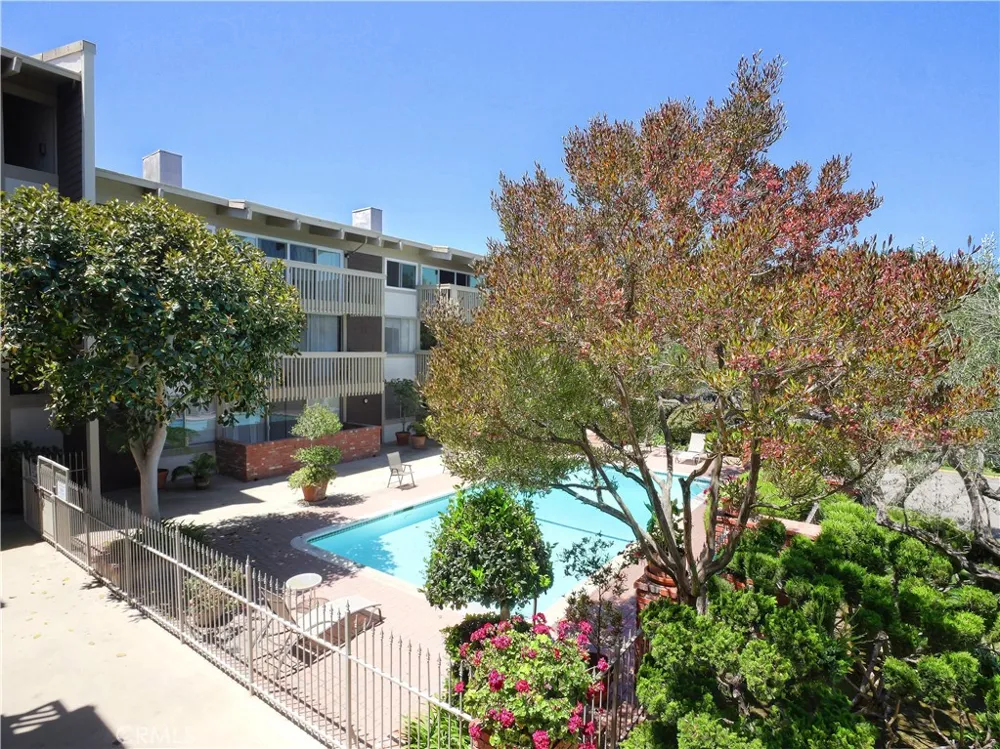 6526 Ocean Crest #A215 Rancho Palos Verdes, CA 90275