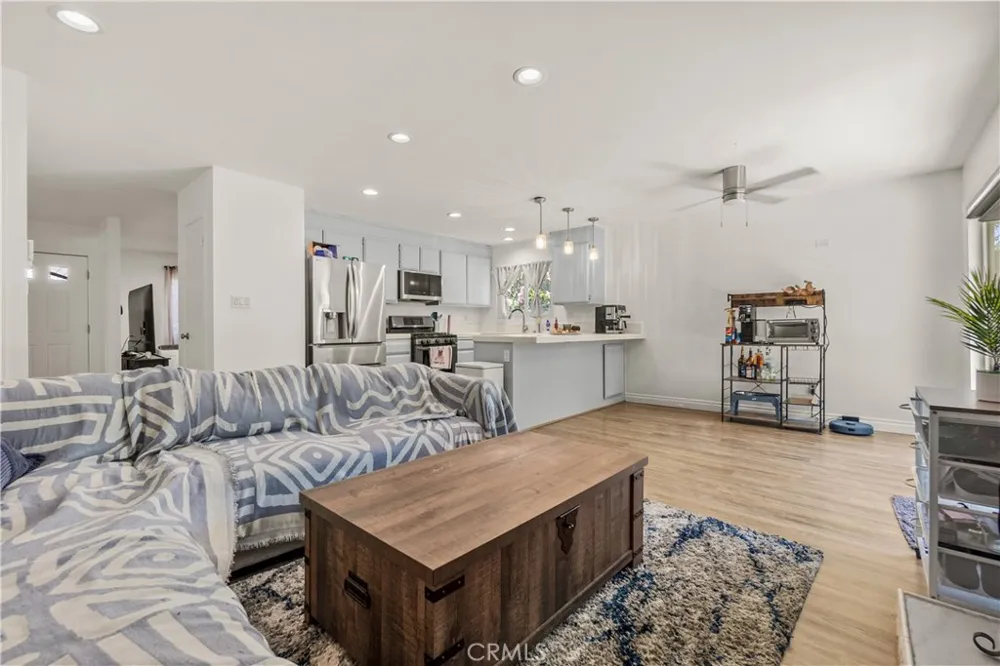 15634 Wharff Lawndale, CA 90260