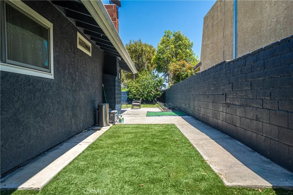 15634 Wharff Lawndale, CA 90260