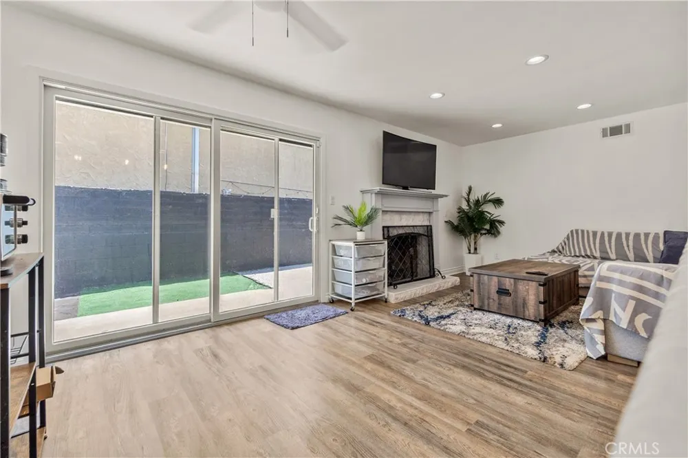 15634 Wharff Lawndale, CA 90260