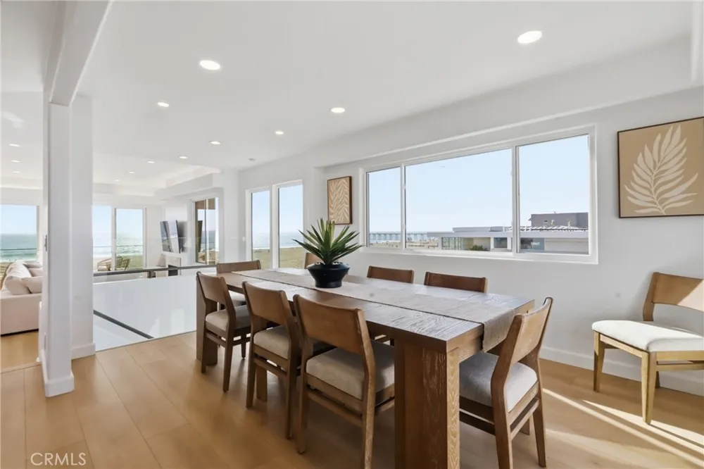 740 The Strand Hermosa Beach, CA 90254