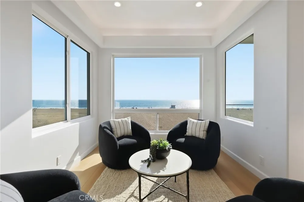 740 The Strand Hermosa Beach, CA 90254