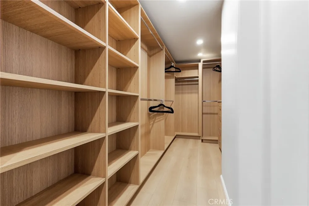 740 The Strand Hermosa Beach, CA 90254