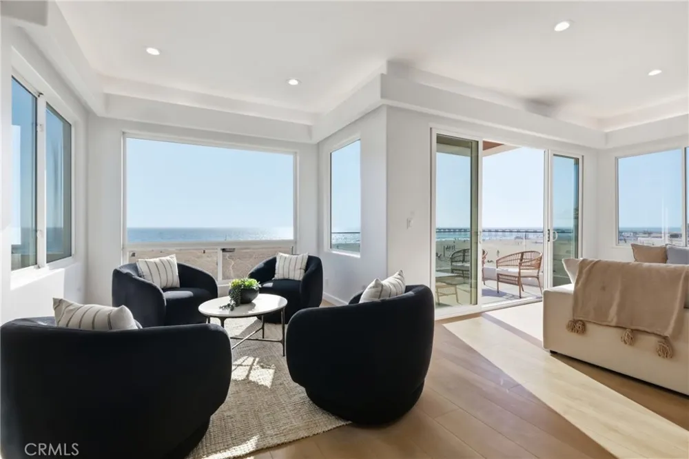 740 The Strand Hermosa Beach, CA 90254