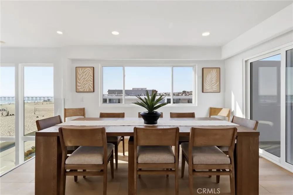 740 The Strand Hermosa Beach, CA 90254