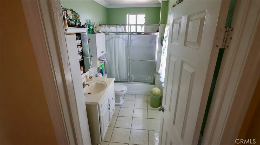 5427 Rayborn Lynwood, CA 90262