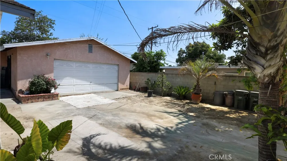 5427 Rayborn Lynwood, CA 90262