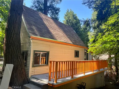 719 Woodland Road