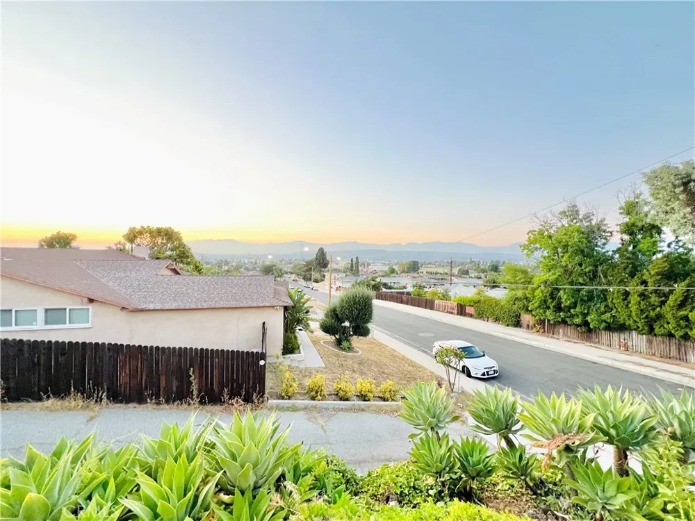 2277 ALEXDALE LN Rowland Heights, CA 91748