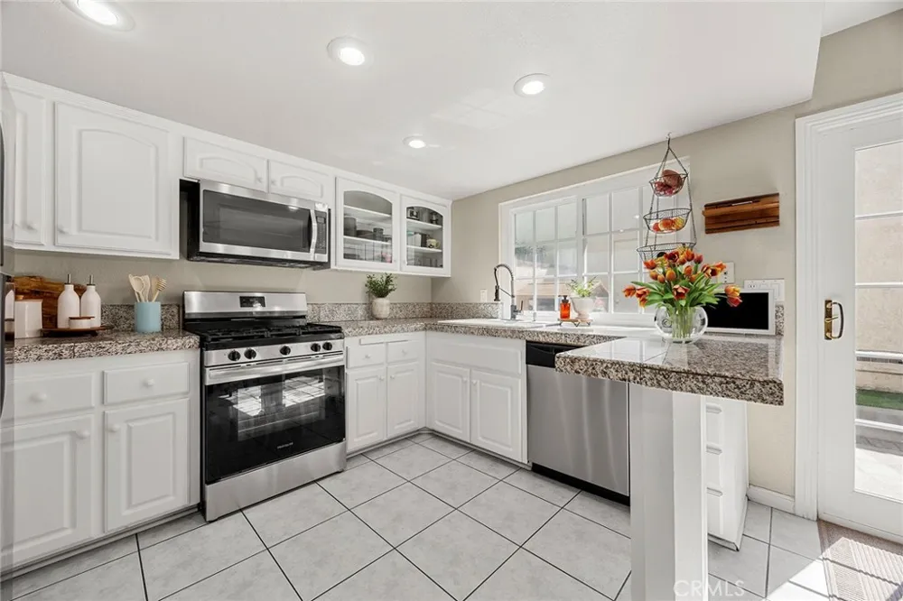 607 Santa Cruz Court San Dimas, CA 91773