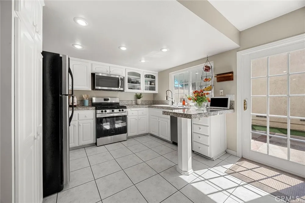 607 Santa Cruz Court San Dimas, CA 91773