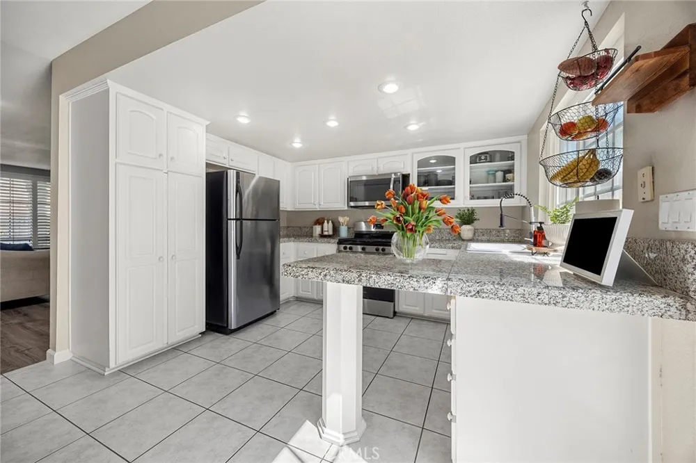 607 Santa Cruz Court San Dimas, CA 91773