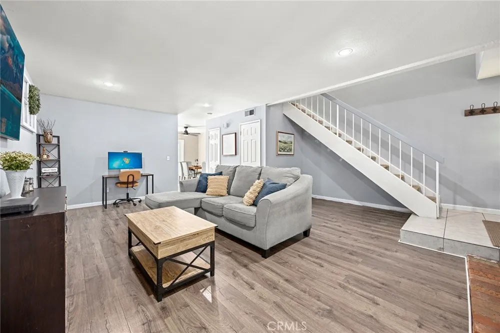 607 Santa Cruz Court San Dimas, CA 91773
