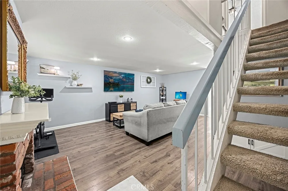 607 Santa Cruz Court San Dimas, CA 91773