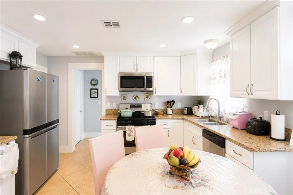 117 E Sycamore Anaheim, CA 92805