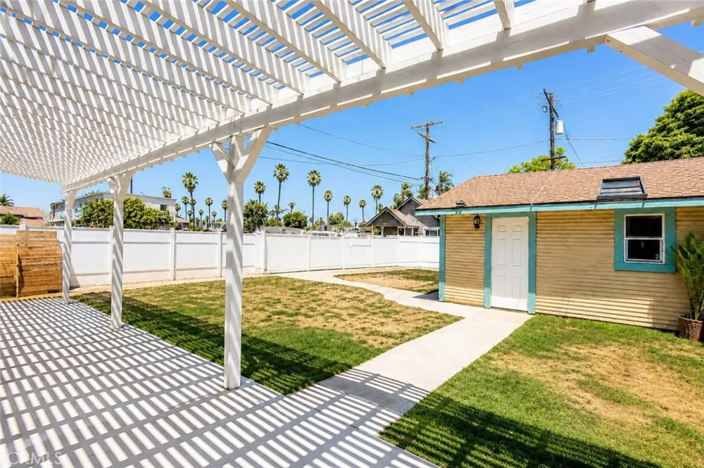 117 E Sycamore Anaheim, CA 92805