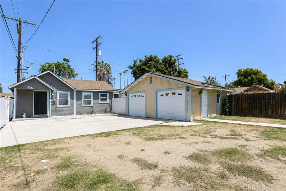 117 E Sycamore Anaheim, CA 92805