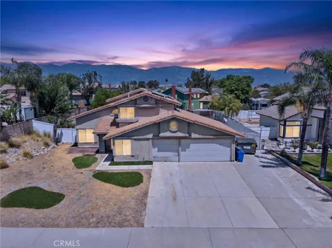 1554 W Via Bello Dr