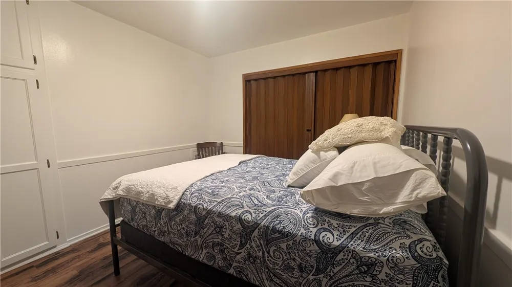 13706 S Berendo Gardena, CA 90247