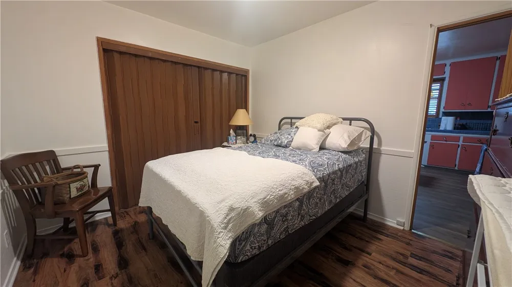 13706 S Berendo Gardena, CA 90247