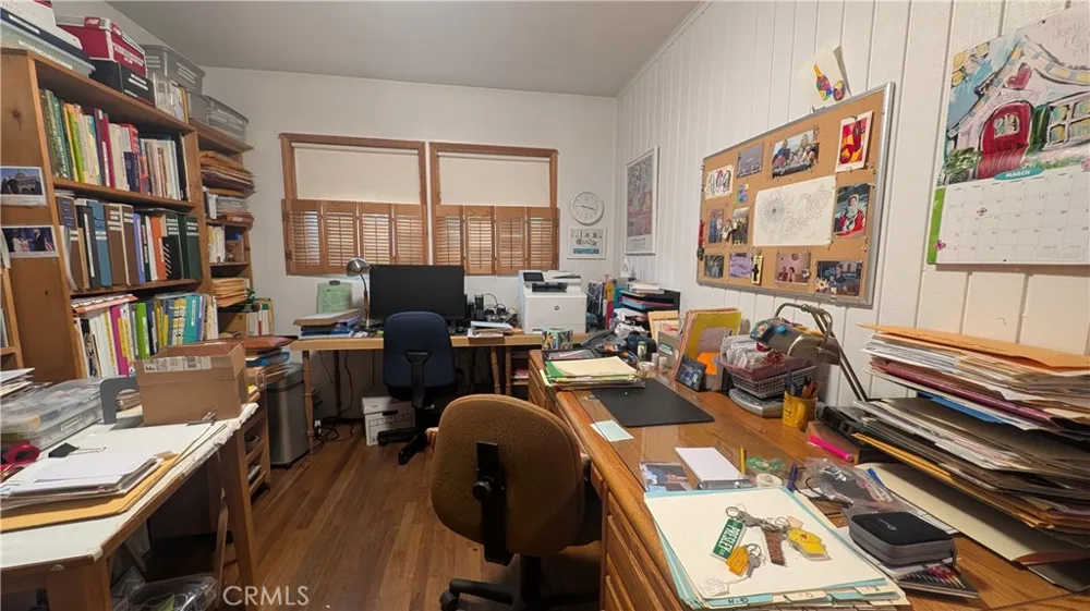 13706 S Berendo Gardena, CA 90247