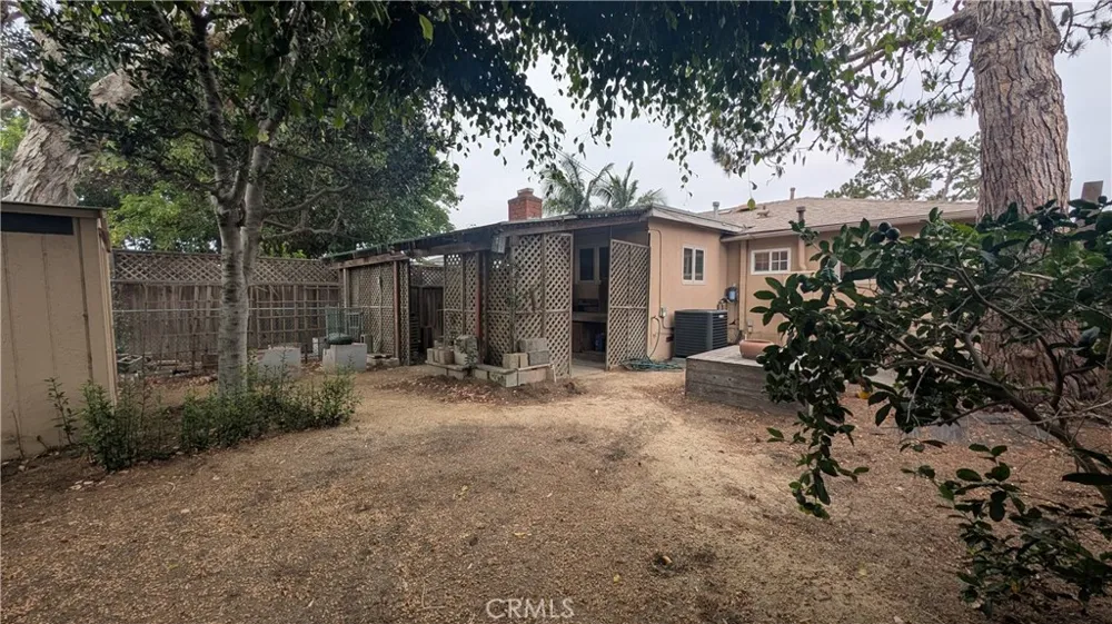 13706 S Berendo Gardena, CA 90247