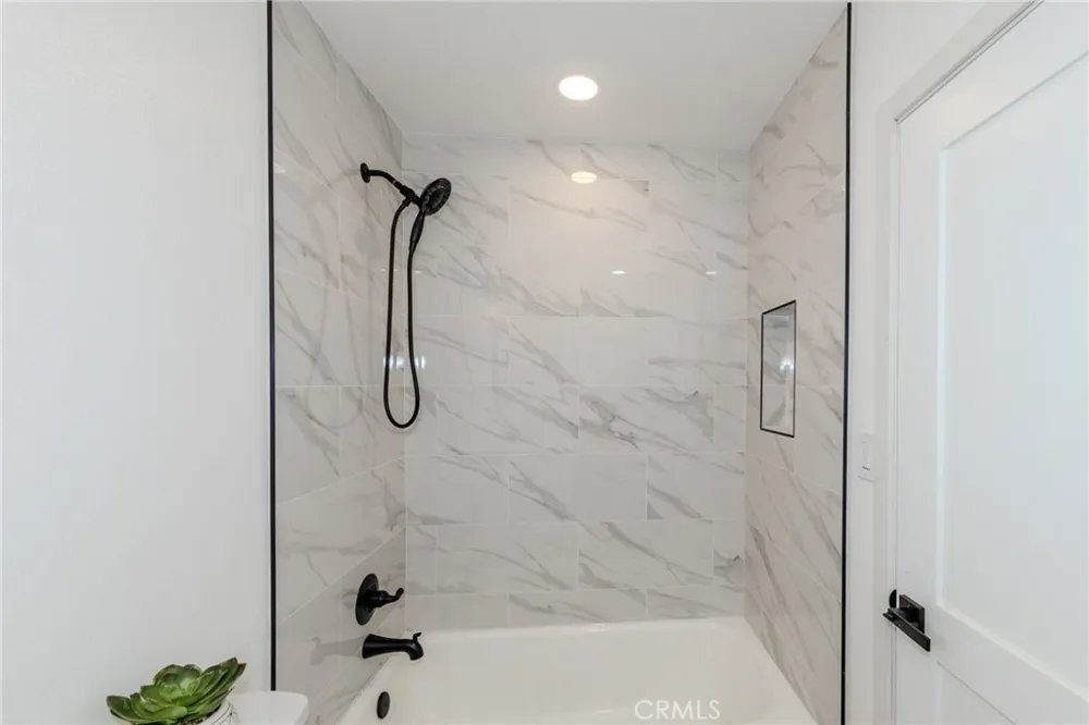 173 Waverly Orange, CA 92866