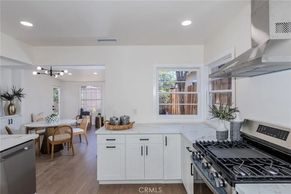 173 Waverly Orange, CA 92866