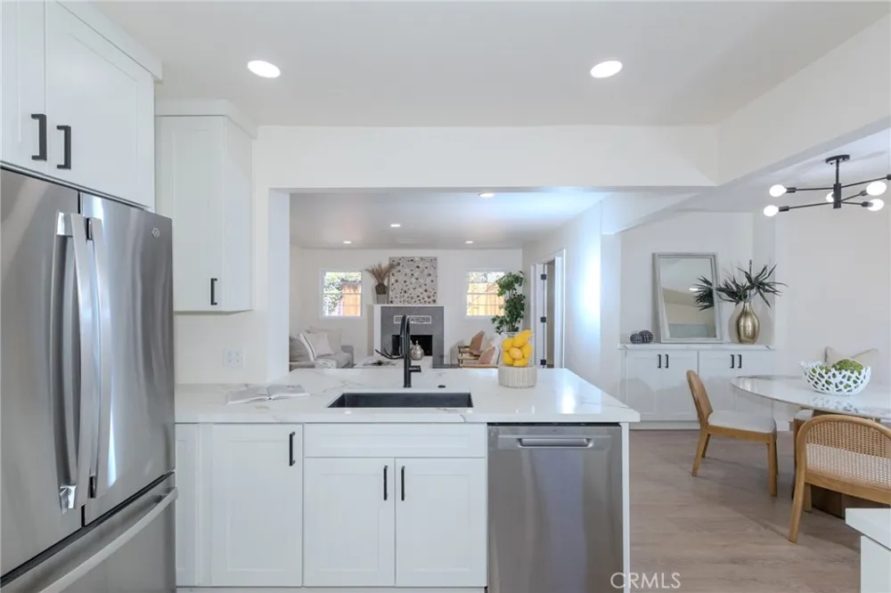 173 Waverly Orange, CA 92866
