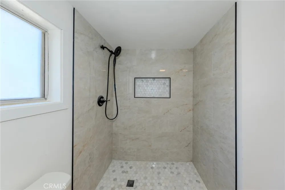 173 Waverly Orange, CA 92866