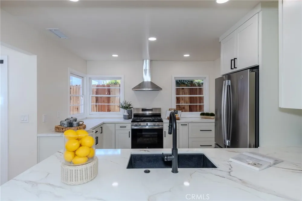 173 Waverly Orange, CA 92866