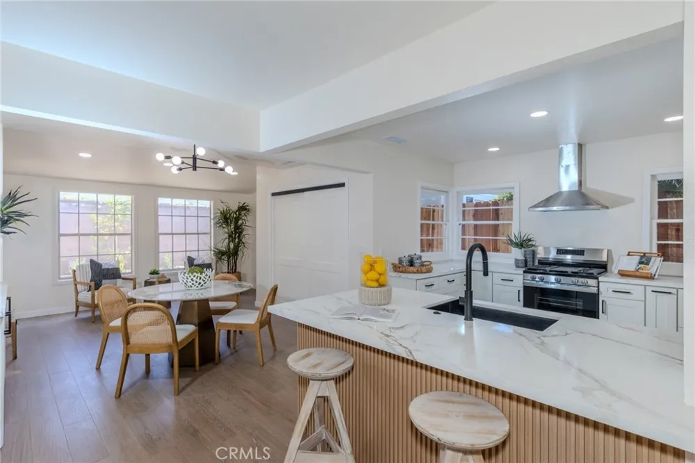 173 Waverly Orange, CA 92866