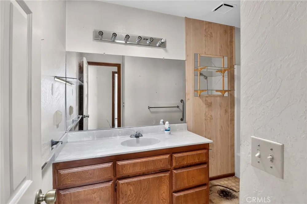 14744 Grafton Helendale, CA 92342