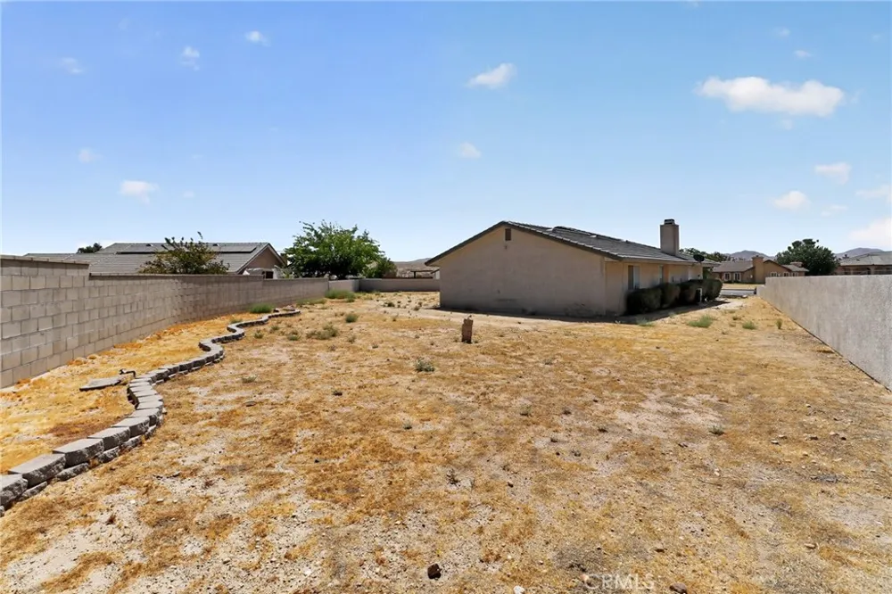 14744 Grafton Helendale, CA 92342