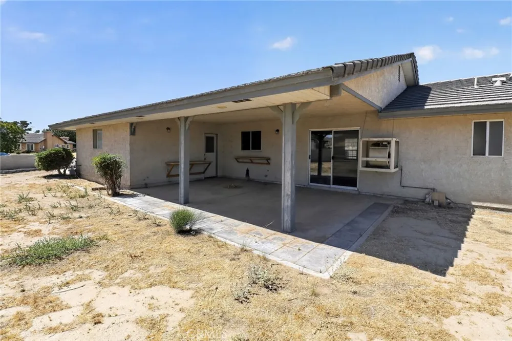 14744 Grafton Helendale, CA 92342