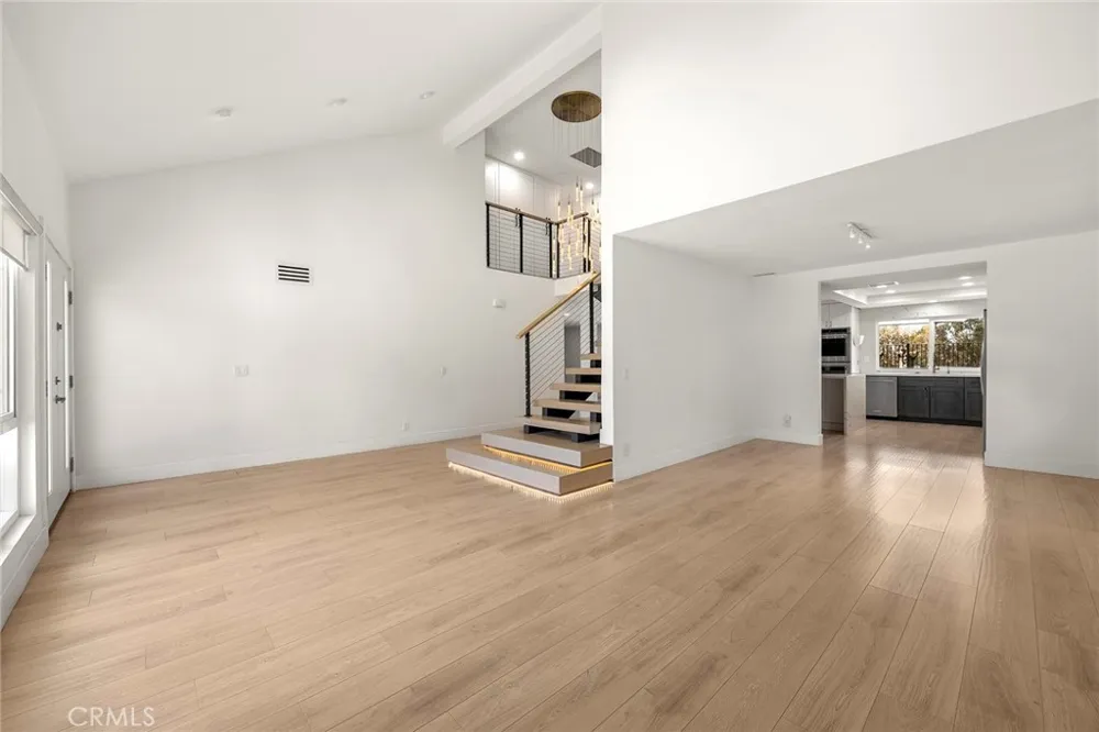 6875 E Swarthmore Drive Anaheim Hills, CA 92807