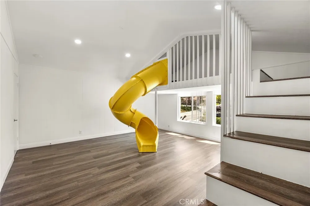 6875 E Swarthmore Drive Anaheim Hills, CA 92807