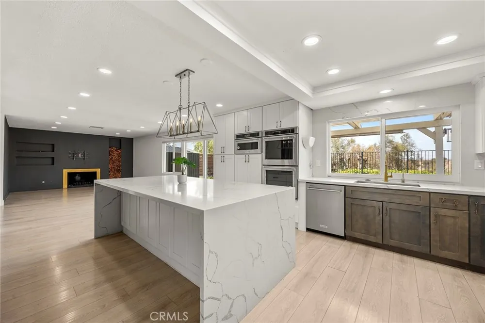 6875 E Swarthmore Drive Anaheim Hills, CA 92807
