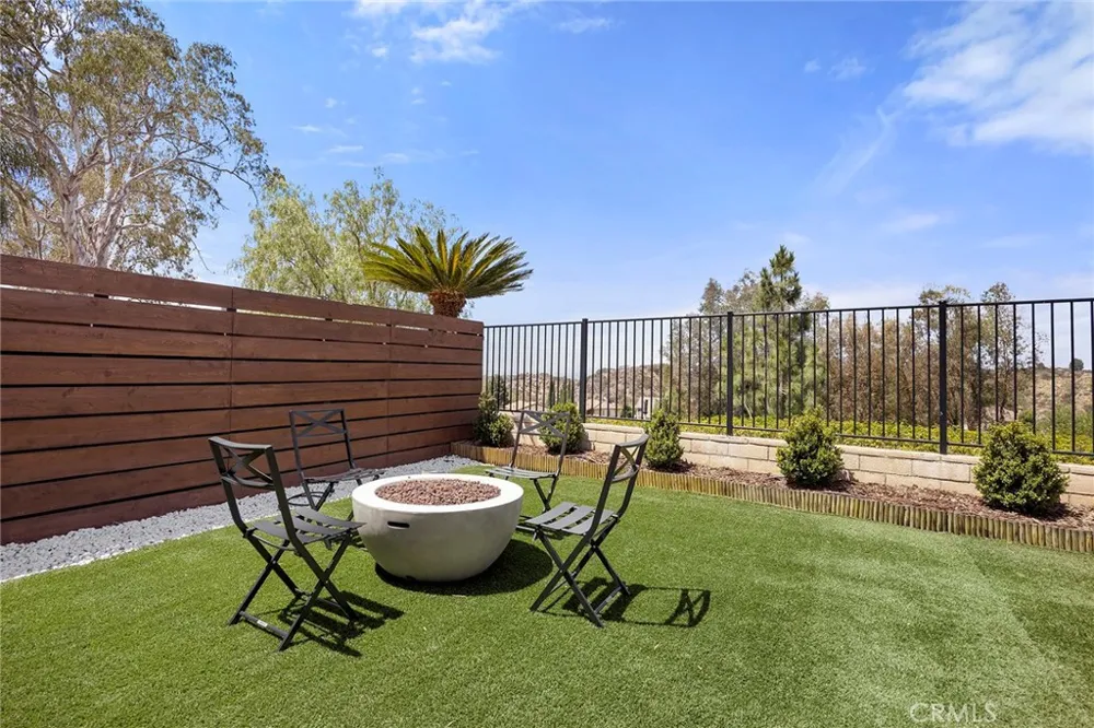 6875 E Swarthmore Drive Anaheim Hills, CA 92807