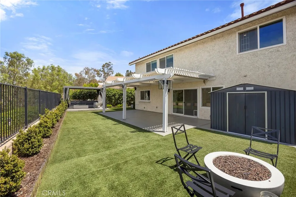 6875 E Swarthmore Drive Anaheim Hills, CA 92807