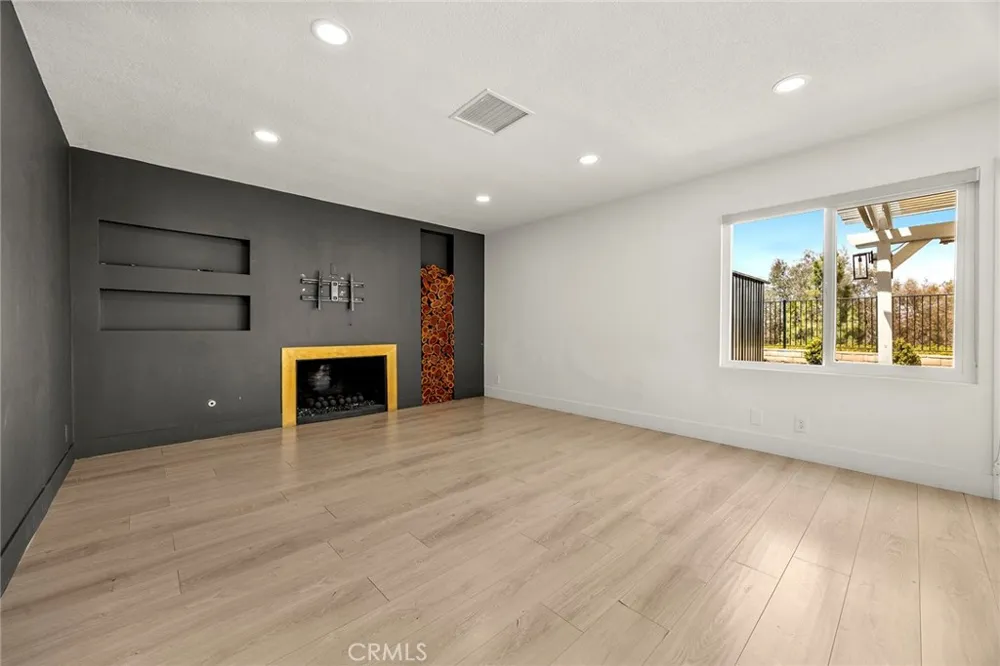 6875 E Swarthmore Drive Anaheim Hills, CA 92807