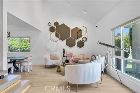 6875 E Swarthmore Drive Anaheim Hills, CA 92807