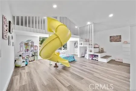 6875 E Swarthmore Drive Anaheim Hills, CA 92807