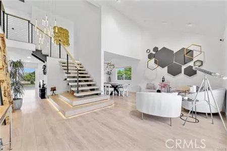 6875 E Swarthmore Drive Anaheim Hills, CA 92807