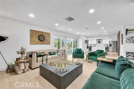 6875 E Swarthmore Drive Anaheim Hills, CA 92807