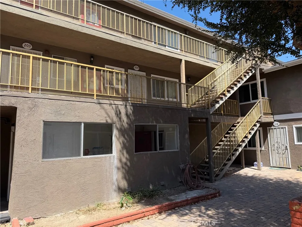 725 Coronado #206 Long Beach, CA 90804